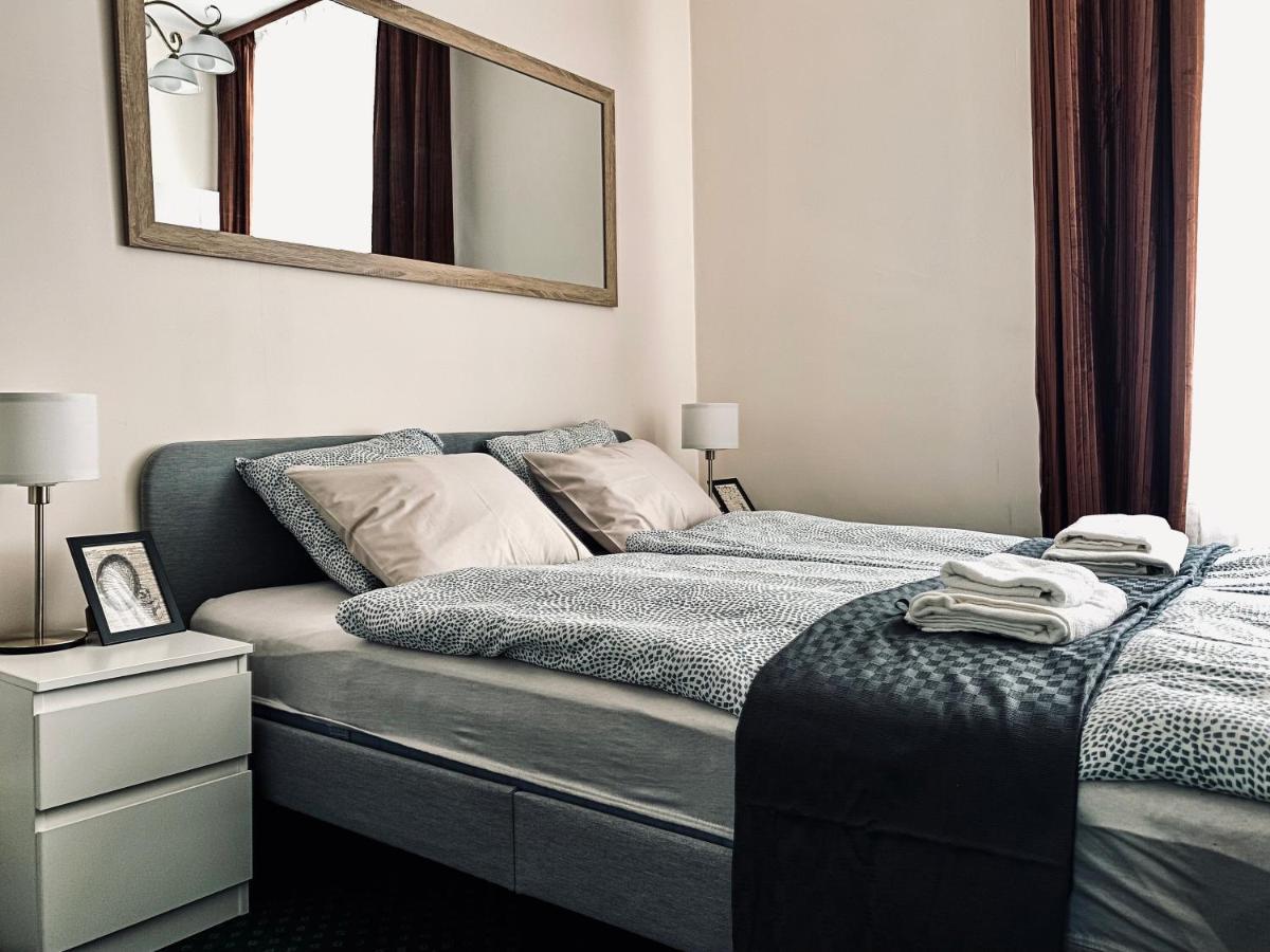 Charming Apartment, Wawel & Old Town Krakow II Bagian luar foto