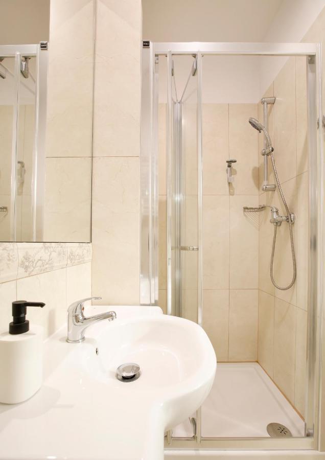 Charming Apartment, Wawel & Old Town Krakow II Bagian luar foto