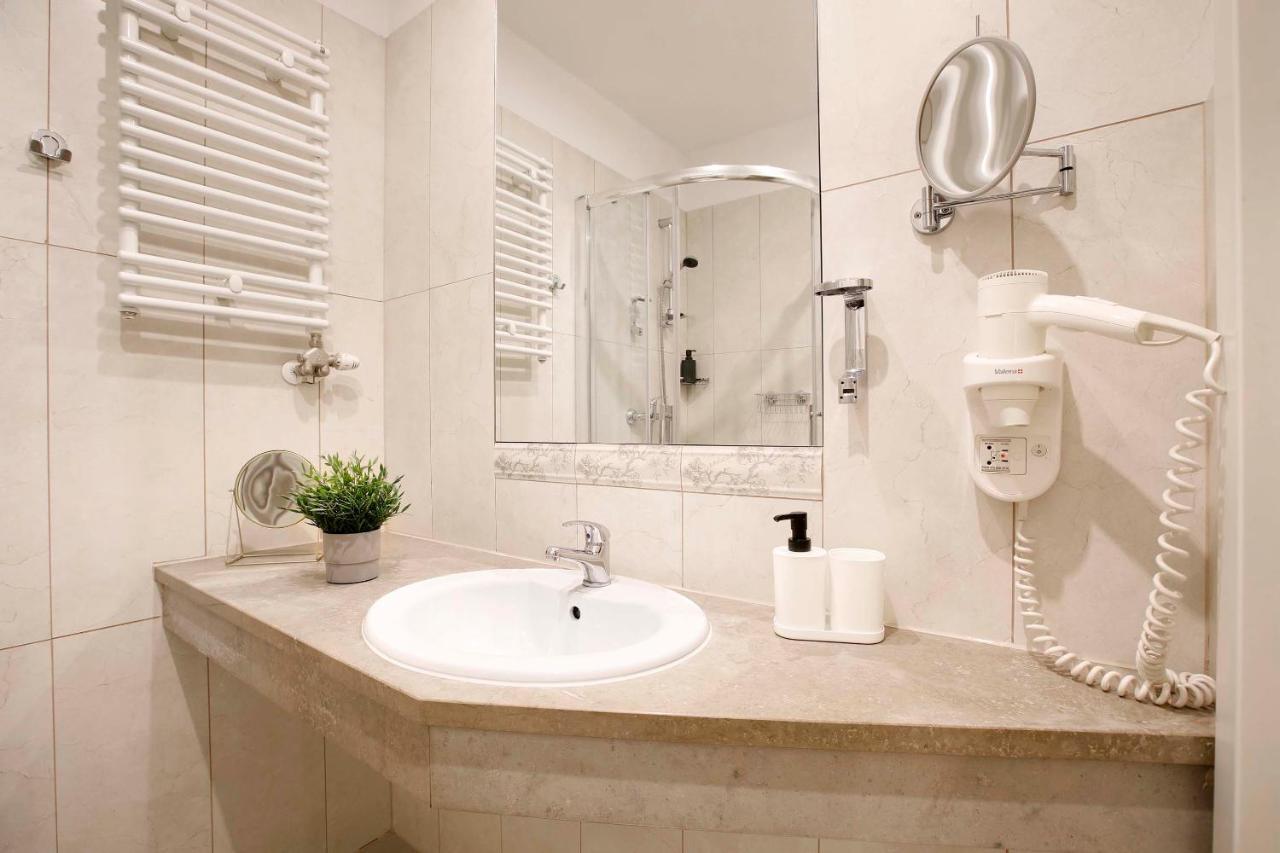 Charming Apartment, Wawel & Old Town Krakow II Bagian luar foto